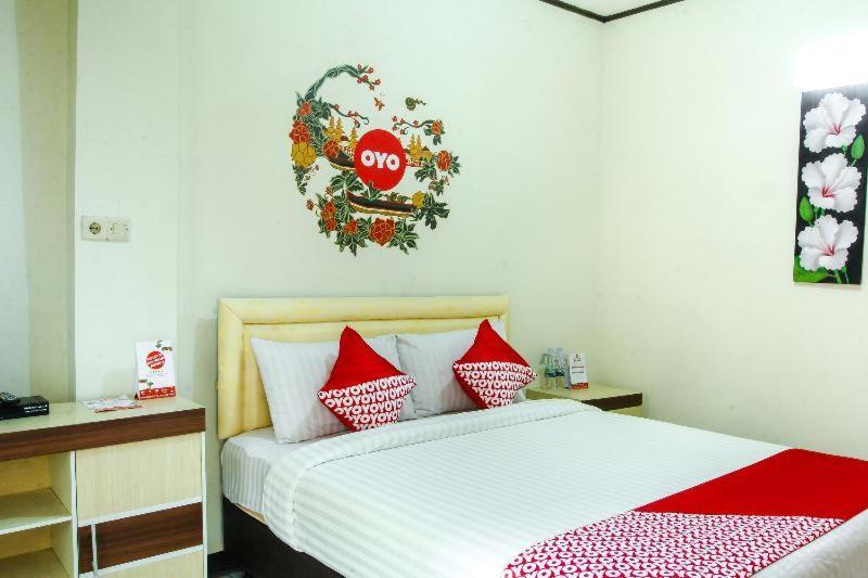 Hotel Reddoorz Near Cikole Lembang Habitación foto